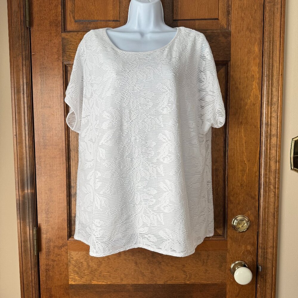 Chico's White Scoop Neck Capped Sleeve Pullover Top Size 3 (Size 18)
